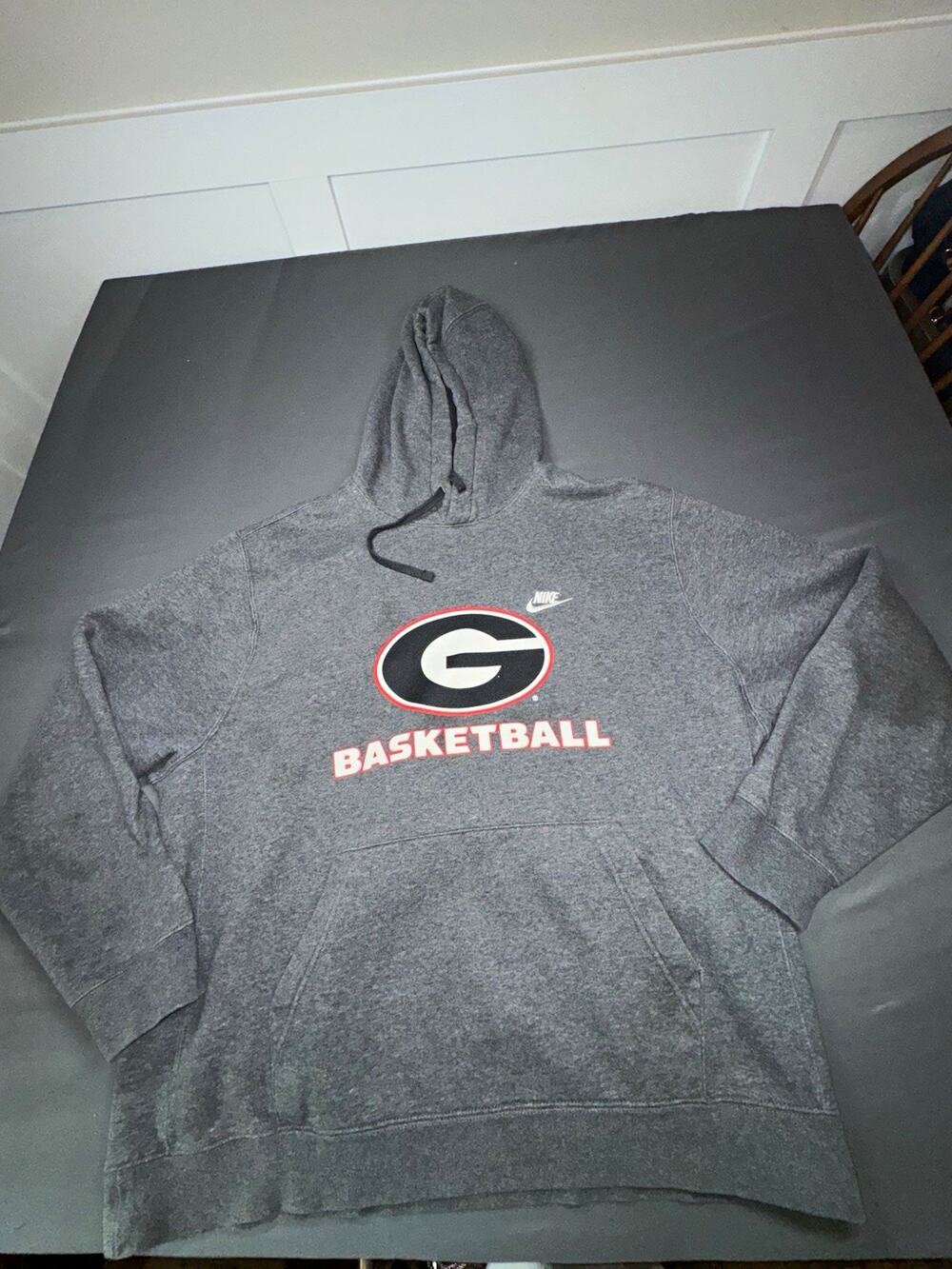 Nike Georgia Bulldogs Basketball Graphic Pullover Fleece Hoodie Gray Men’s XL